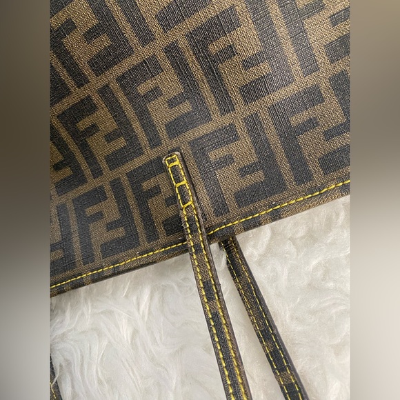 Fendi Tote Zucca Coated Canvas Medium - Picture 15 of 16